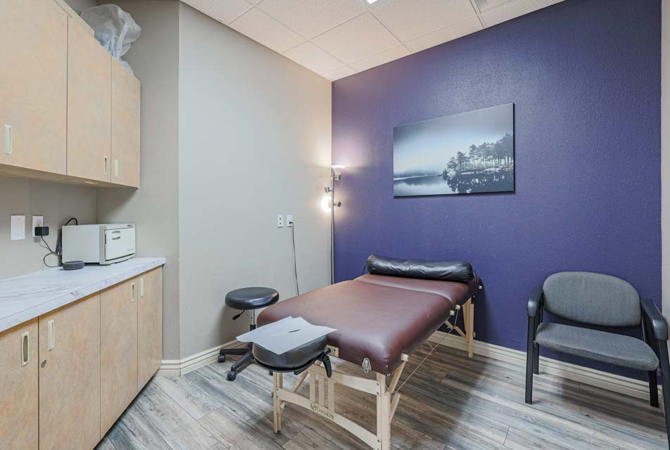 Center For Auto Accident Injury Treatment's adjustment room